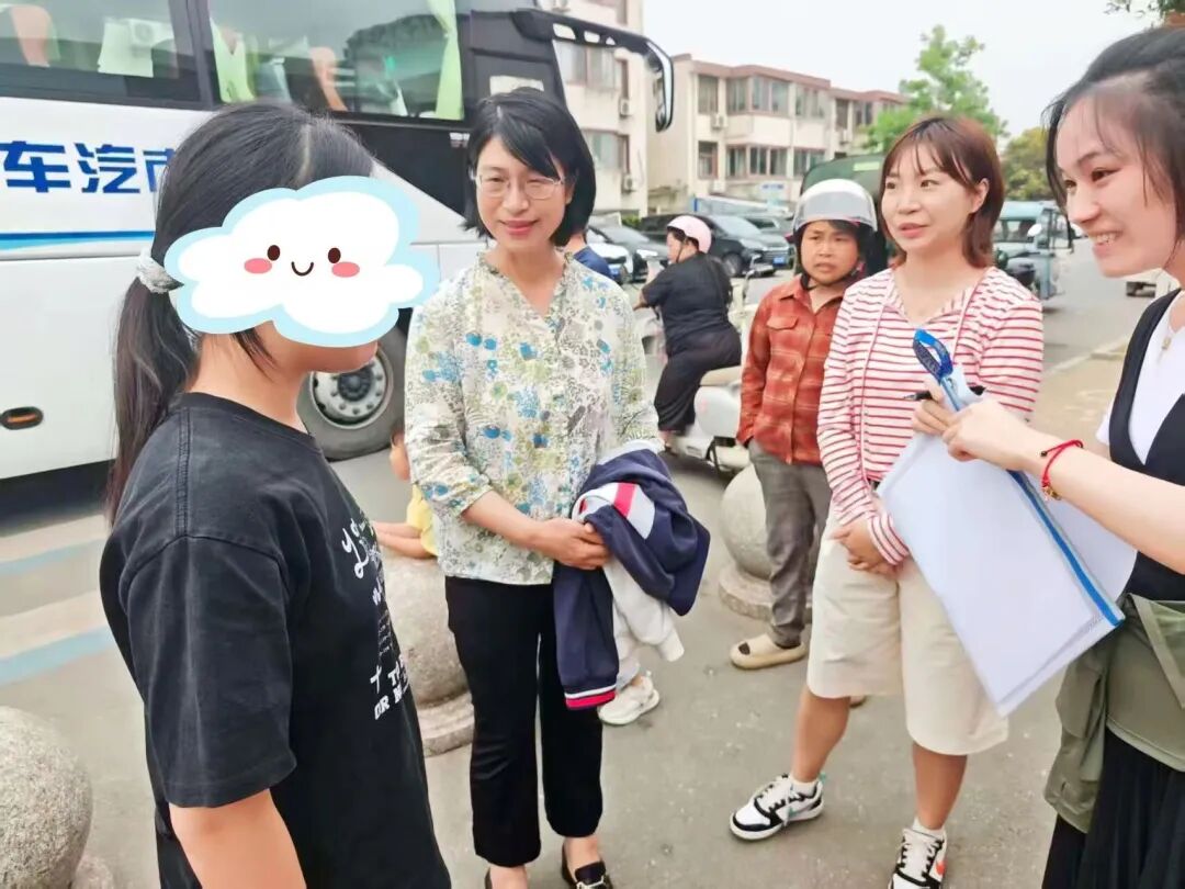 “兴”暖成长 “仪”路有光--兴仪集团开展困境学子关爱走访活动